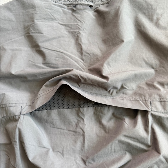 Adidas Cropped Hooded Jacket with White Stripes - Picture 7 of 7